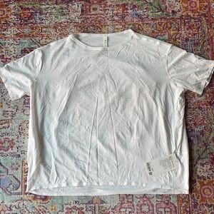 Lululemon Back in Action Short Sleeve Shirt